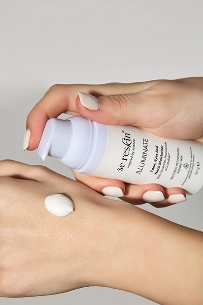 Produse skincare Illuminate Sereskin